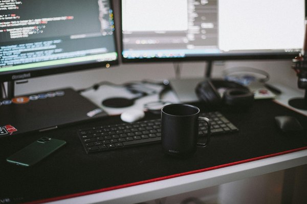 Comment les technologies de l'IA peuvent-elles améliorer l'efficacité des processus de recrutement?